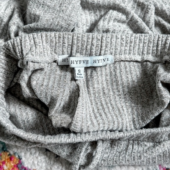 HYFVE Ribbed Shorts - Picture 4 of 4